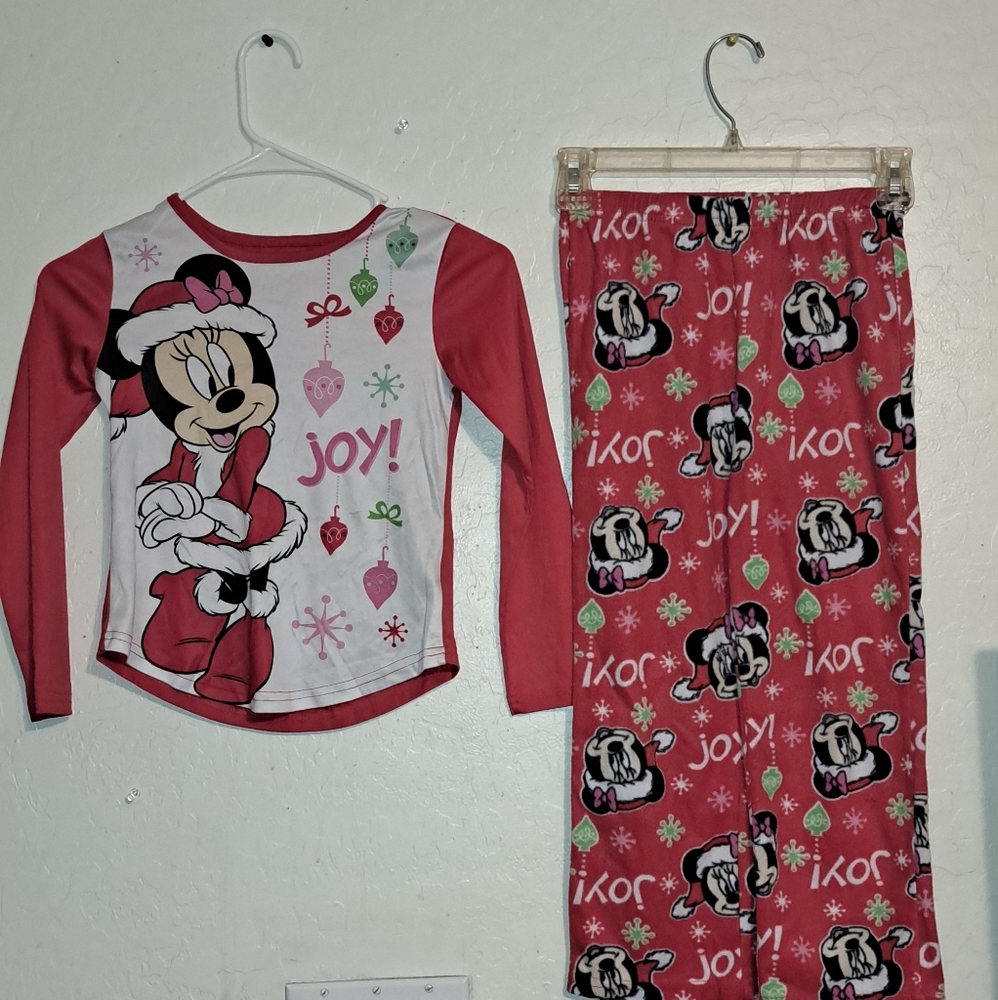Girls Minnie Mouse Pajama Set size 6, good condition